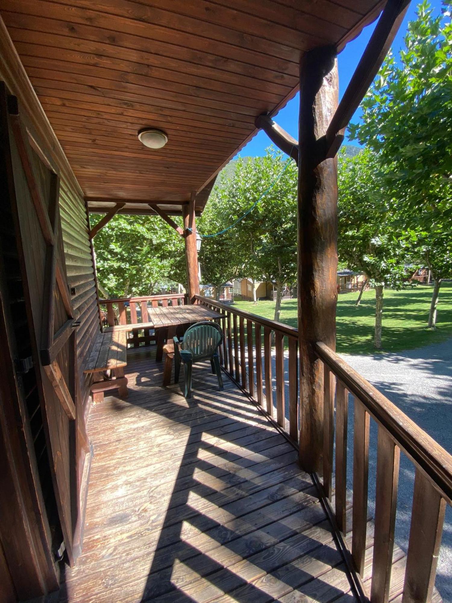 Camping Bungalows La Borda Del Pubill Ribera de Cardós Eksteriør bilde