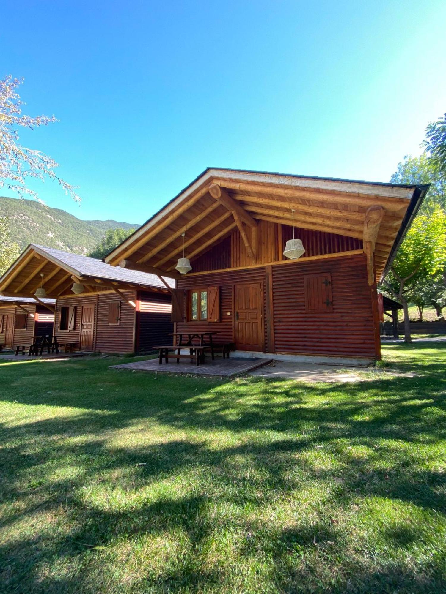 Camping Bungalows La Borda Del Pubill Ribera de Cardós Eksteriør bilde