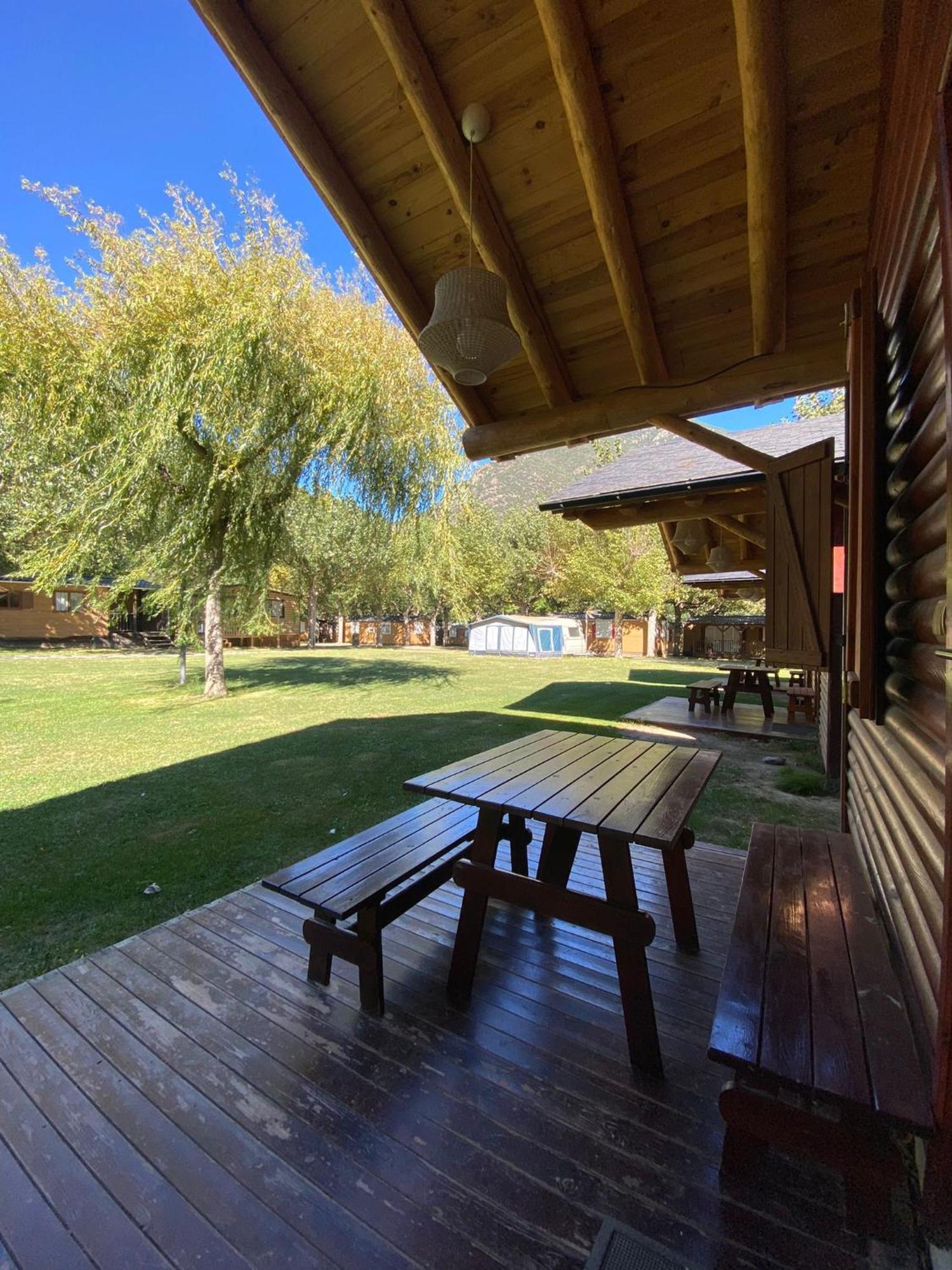 Camping Bungalows La Borda Del Pubill Ribera de Cardós Eksteriør bilde
